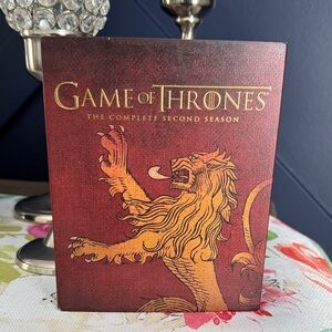Game of Thrones: The Complete Second Season - Red